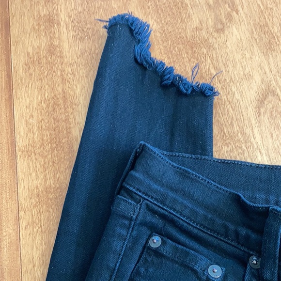 EUC rag & bone 10” Capri black jeans. - Picture 8 of 8